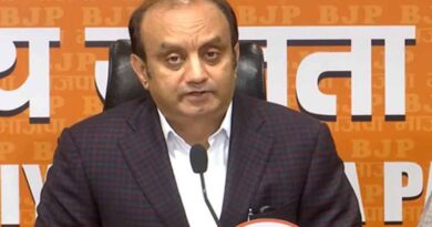 विदेशी फंडिंग और जासूसी के आरोपों पर घिरे गांधी परिवार, सुधांशु त्रिवेदी ने मांगा जवाब विदेशी फंडिंग और जासूसी के आरोपों पर घिरे गांधी परिवार, सुधांशु त्रिवेदी ने मांगा जवाब