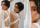कपूर खानदान की बेटी जाह्नवी का बोल्ड लुक, बैकलेस ड्रेस में दिया किलर पोज