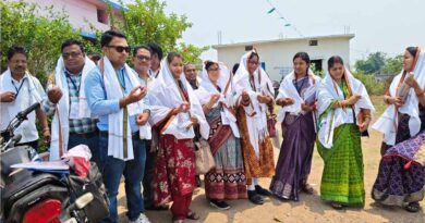 तहसीलदार का अनोखा स्वागत: प्रगणकों को दिए प्याज-टॉवेल, लौटने पर मिलेगा नींबू शरबत