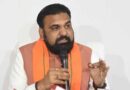 बिहार में लापरवाह अफसरों पर कार्रवाई शुरू, मुजफ्फरपुर के राजस्व अधिकारी सस्पेंड