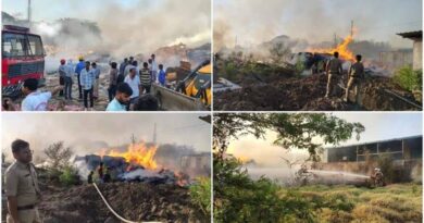 देवास में पेपर फैक्ट्री में भीषण आग, लाखों का कच्चा माल जलकर खाक