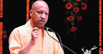 गांव से सीधे बाजार: योगी सरकार के सहयोग और नई तकनीक से ग्रामीण महिलाएं बन रहीं स्वावलंबी