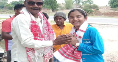 छत्तीसगढ़ की सबसे ऊंची चोटी पर 11 वर्षीय ग्रिहिता का परचम, दिया ‘बेटी बचाओ-बेटी पढ़ाओ’ का संदेश