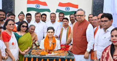 भाटापारा में गौरव का दिन, विधानसभा अध्यक्ष डॉ. रमन सिंह ने किया छत्तीसगढ़ महतारी और शहीद खोण्डे की प्रतिमा का अनावरण