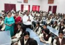 सड़क चौड़ीकरण में घर टूटने पर छात्रा का सवाल, इंदौर कलेक्टर से पूछा- विकास के नाम पर मकान तोड़ना जरूरी है क्या?