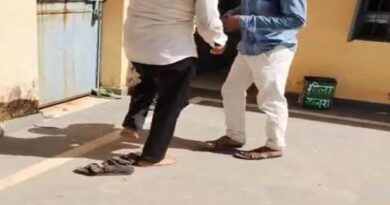 चायत की आमसभा में बवाल, उपसरपंच से मारपीट; सरपंच पुत्र समेत कई लोगों पर आरोप