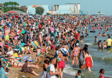 Heatwave in UK: दो महीने में 2700 मौतें, हीटवेव ने बढ़ाई चिंता, यूरोप में सऊदी जैसी गर्मी के हालात