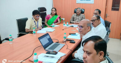 उप निर्वाचन का कार्य निष्पक्षता व गंभीरता के साथ करें : मुख्य निर्वाचन पदाधिकारी झा