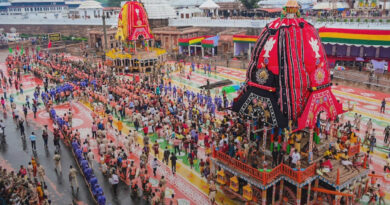 Jagannath Rath Yatra 2026: झमाझम बारिश के बीच जय जगन्नाथ के जयघोष से गूंजा पुरी, लाखों श्रद्धालुओं ने किए दिव्य रथों के दर्शन