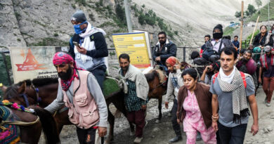 अमरनाथ यात्रा 2026: 4,812 श्रद्धालुओं का तीसरा जत्था जम्मू से रवाना, सेना के कड़े सुरक्षा घेरे में शुरू हुआ सफर
