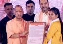 मुख्यमंत्री ने दो महिलाओं को आंगनबाड़ी सहायिका पद के लिए दिए नियुक्ति पत्र
