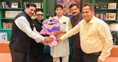 केंद्रीय संचार मंत्री  ज्योतिरादित्य सिंधिया से चेम्बर पदाधिकारियों ने की सौजन्य भेंट, विभिन्न महत्वपूर्ण विषयों पर किया आग्रह