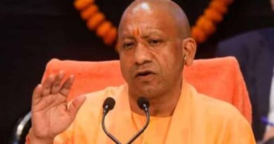 योगी बोले- हथकरघा से जुड़ी 30 लाख लोगों की आजीविका, स्वदेशी को दें बढ़ावा