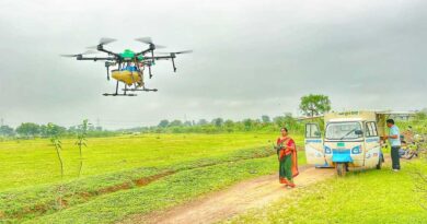 ड्रोन के पंखों से आत्मनिर्भरता की उड़ान, ‘विष्णु भैया’ की योजनाओं से हेमलता बनीं ड्रोन दीदी