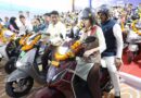 CM मोहन यादव को पीछे बैठाकर छात्रा ने दौड़ाई स्कूटी, साथ-साथ दौड़े सुरक्षाकर्मी