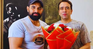 मोहम्मद शमी की जयंत चौधरी से मुलाकात, राजनीति में एंट्री या भाई को चुनाव लड़ाने की तैयारी? अमरोहा पर नजर
