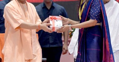 शिक्षा सेवा चयन आयोग से चयनित 3,567 प्रधानाचार्य, प्रधानाध्यापक, प्रवक्ता और सहायक अध्यापकों को मिले नियुक्ति पत्र