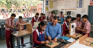 बिहार के स्कूलों में कक्षा छह से बारह तक के छात्रों के लिए व्यावसायिक शिक्षा शुरू होगी।
