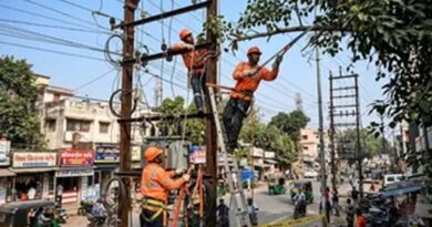 अर्नब चक्रवात का असर, झारखंड में बिजली व्यवस्था चरमराई