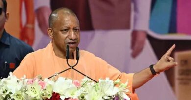 मुख्यमंत्री योगी आदित्यनाथ ने 1,375 ग्राम पंचायत अधिकारियों को सौंपे नियुक्ति पत्र, 11 अभ्यर्थियों को मंच पर मिला पत्र