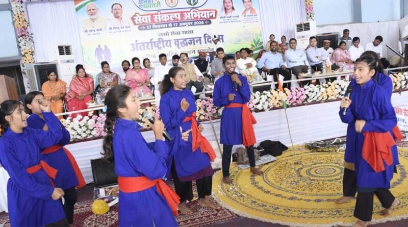 नुक्कड़ नाटक के जरिए पहुँचाया जनकल्याणकारी योजनाओं का संदेश नुक्कड़ नाटक के जरिए पहुँचाया जनकल्याणकारी योजनाओं का संदेश